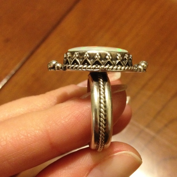 Vintage Navajo Silver Ring Handmade Opal - Picture 2 of 4